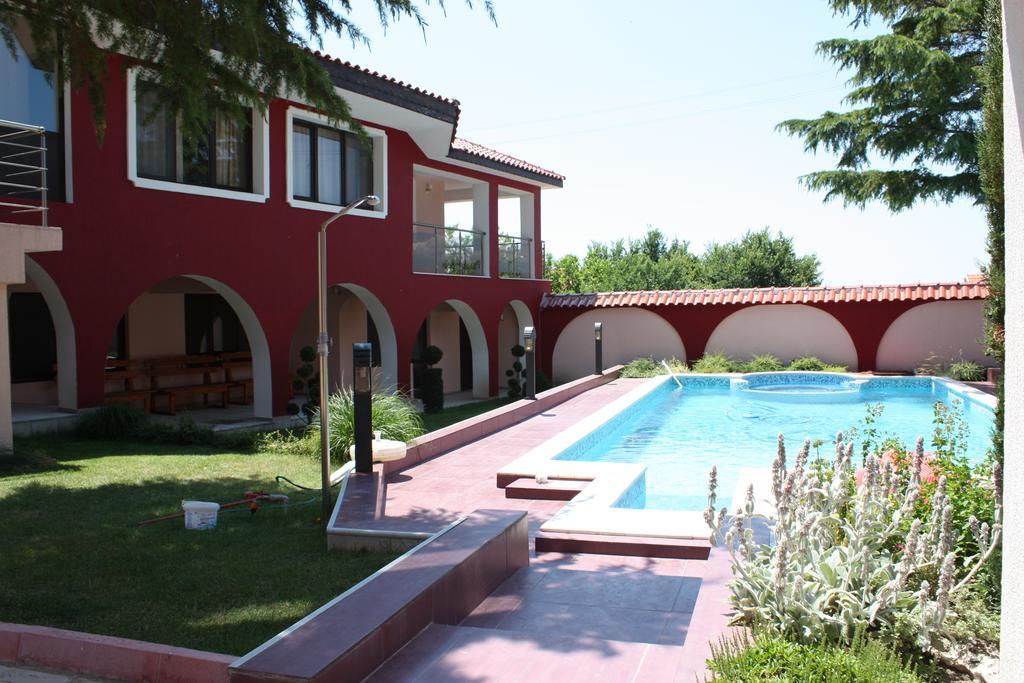 Hotel The Red House Kosharitsa Esterno foto